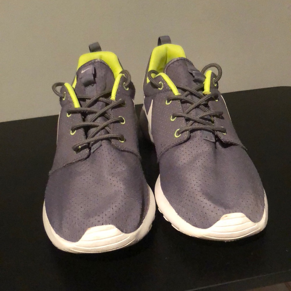Nike Roshe Runs